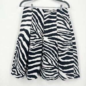 Express Zebra Animal Print Pleated Skirt Size 8 Glam Baddie‎